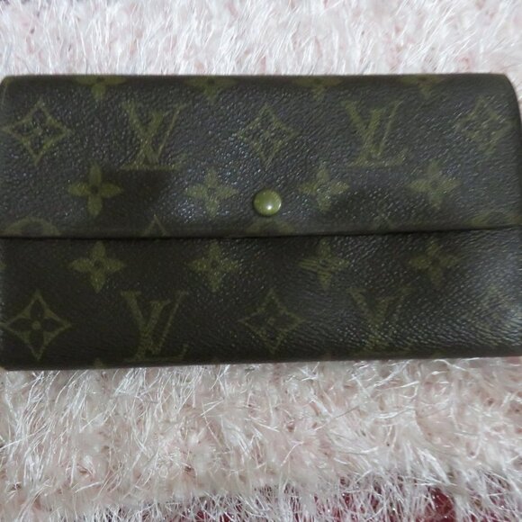 Louis Vuitton Monogram Embossed Coated Canvas Leather Classic Sarah Wallet - Picture 1 of 16